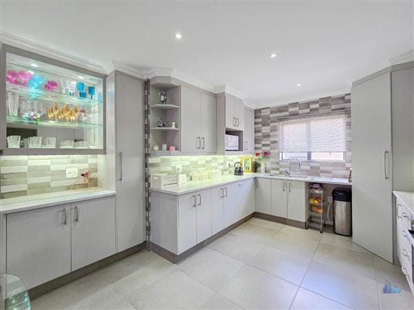 2 Bedroom Property for Sale in Gonubie North Eastern Cape